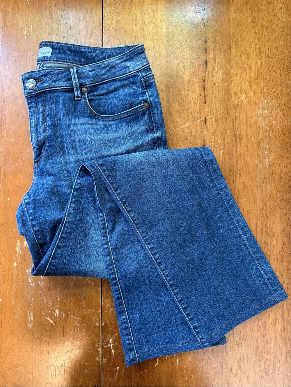 LOFT Curvy Straight Jeans - Size 29/8